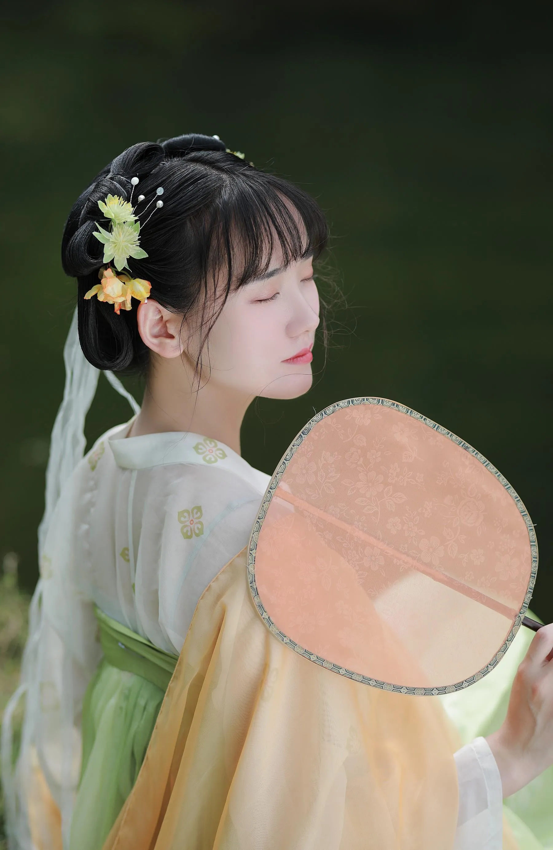 [艺图语] 2022.06.19 吾家有妹初长成 甜甜阑 [34P]插图